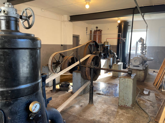 Einblick in das historische Maschinenhaus des Pumpwerks in der Hofwiese in Oberzent.